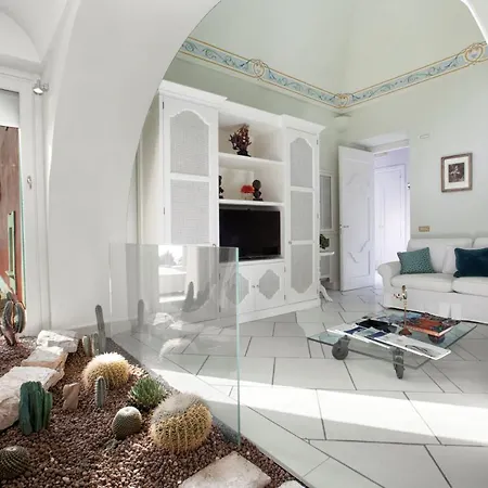 Villa Aurora *
