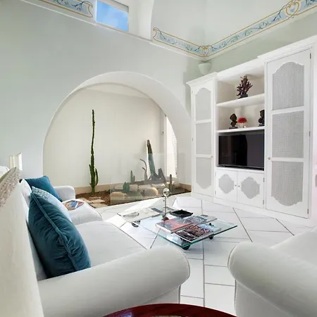 Villa Aurora *