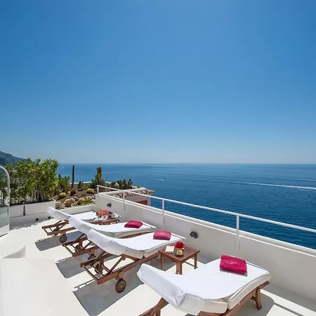 Aurora Villa