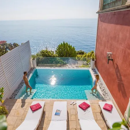 Villa Aurora *